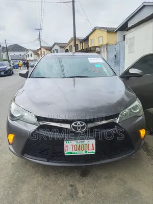 Toyota Camry 2016 Gray