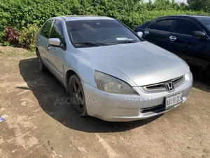 Honda Accord 2006 Silver