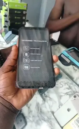 New Huawei Y6 32 GB Black