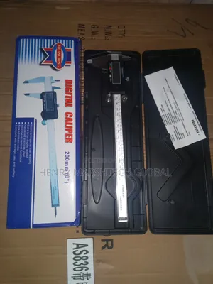 Digital Caliper (8")