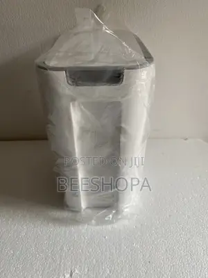 Simple and Stylish Waste Can