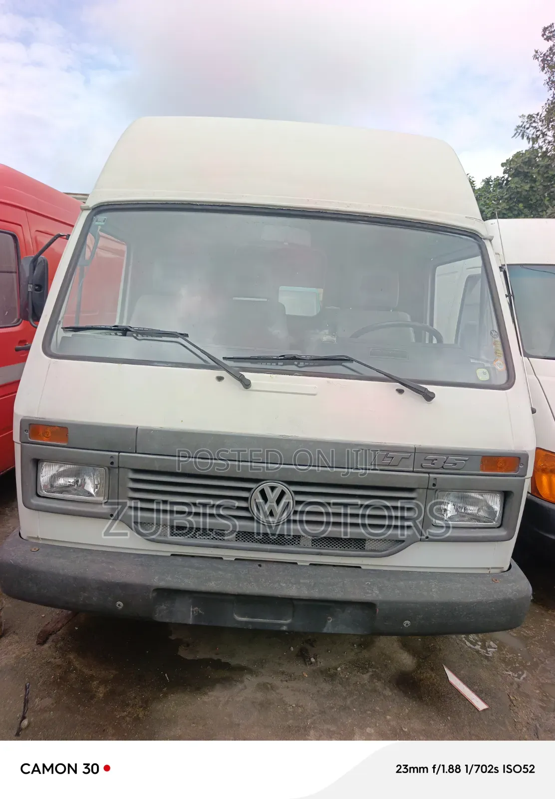 Volkswagen LT 2000 White