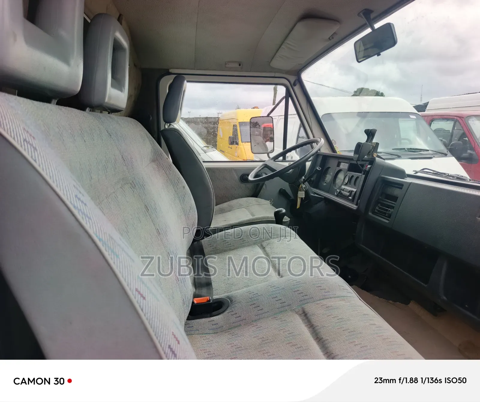 Volkswagen LT 2000 White