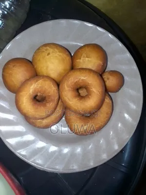 Buns, Meatpie,