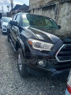 Toyota Tacoma 2017 Black