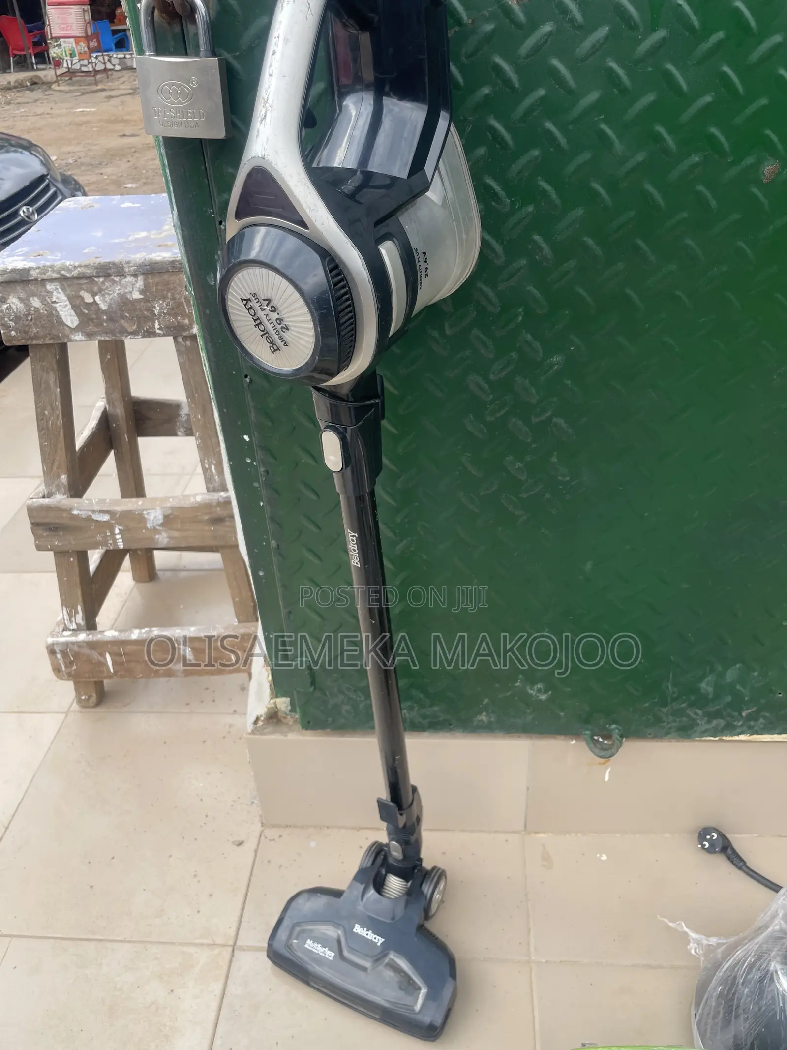 Rechargeable Battery Vaccum Cleaner