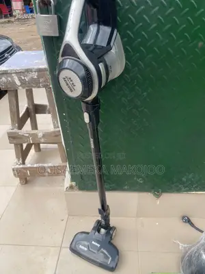 Rechargeable Battery Vaccum Cleaner