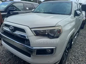 Toyota 4-Runner 2015 White