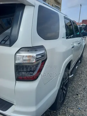 Toyota 4-Runner 2014 White