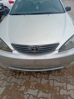 Toyota Camry 2006 Gold