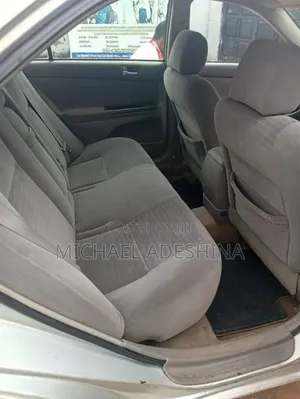 Toyota Camry 2006 Gold