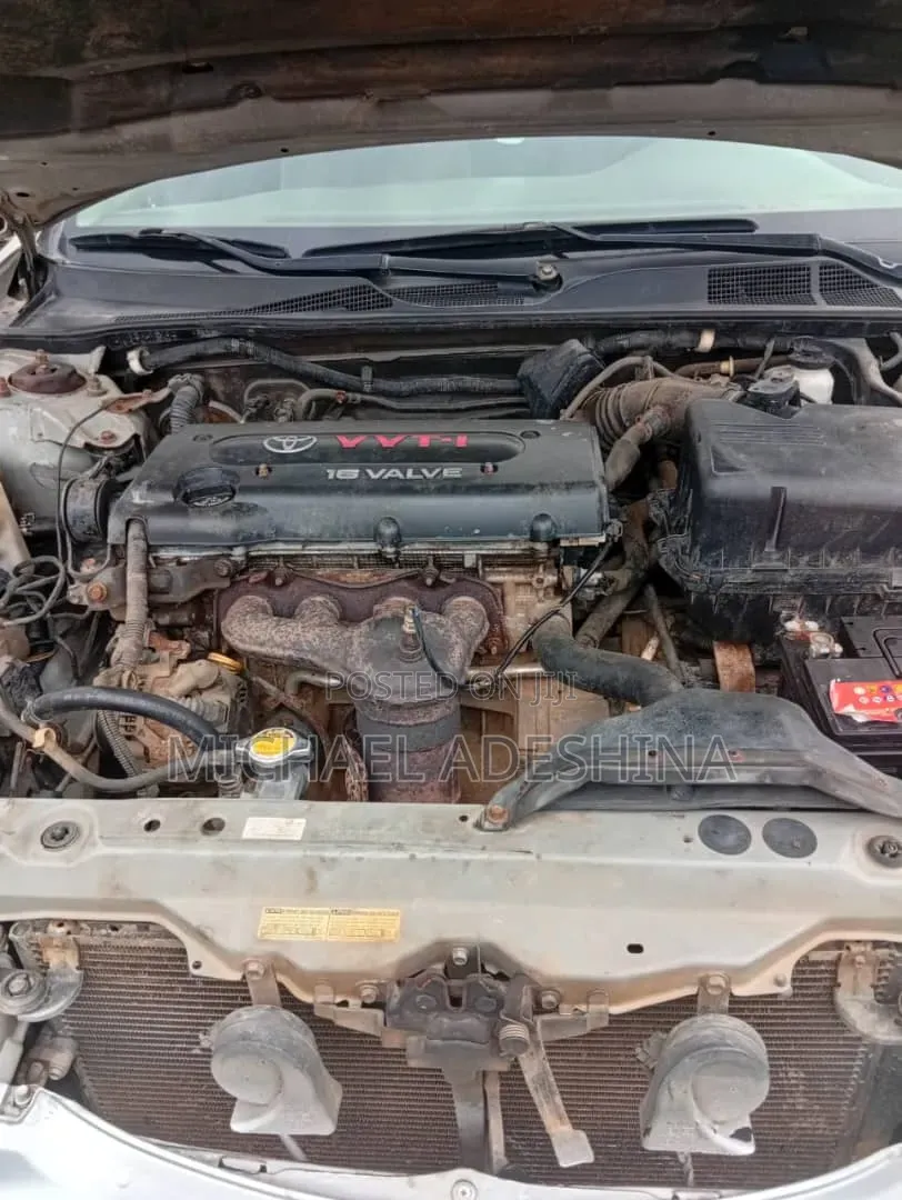 Toyota Camry 2006 Gold