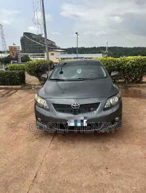 Toyota Corolla 2010 Gray