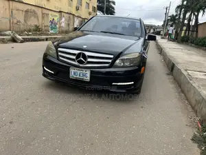 Mercedes-Benz C300 Luxury 4Matic Sedan AWD (3.0L 6cyl 7A) 2010 Black