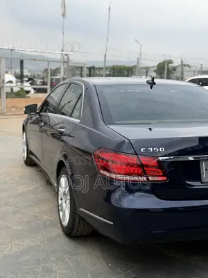 Mercedes-Benz E350 2014 Blue
