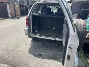 Toyota RAV4 2005 Silver