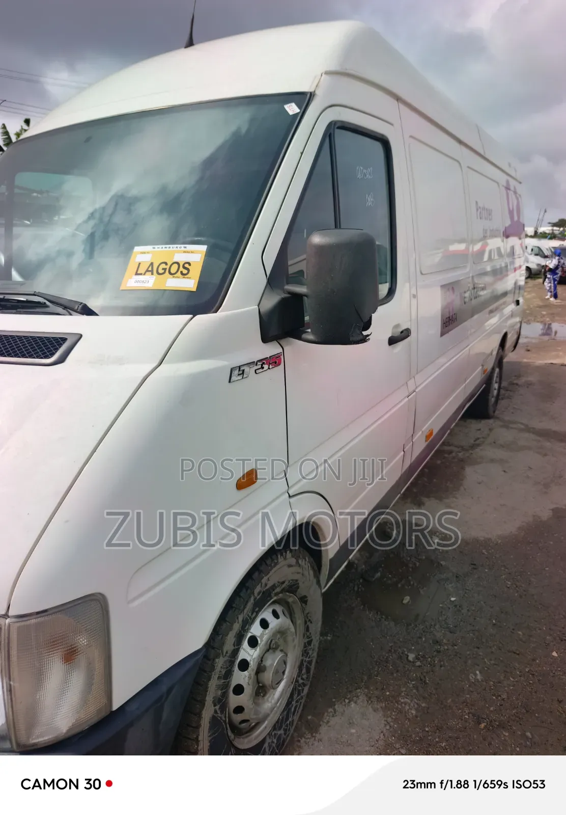 Volkswagen LT 2000 White
