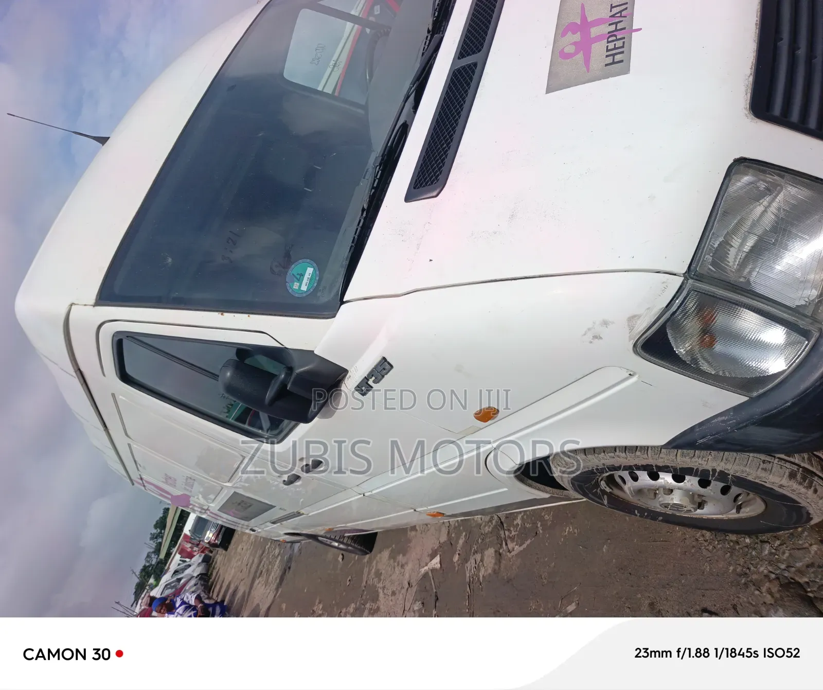 Volkswagen LT 2000 White