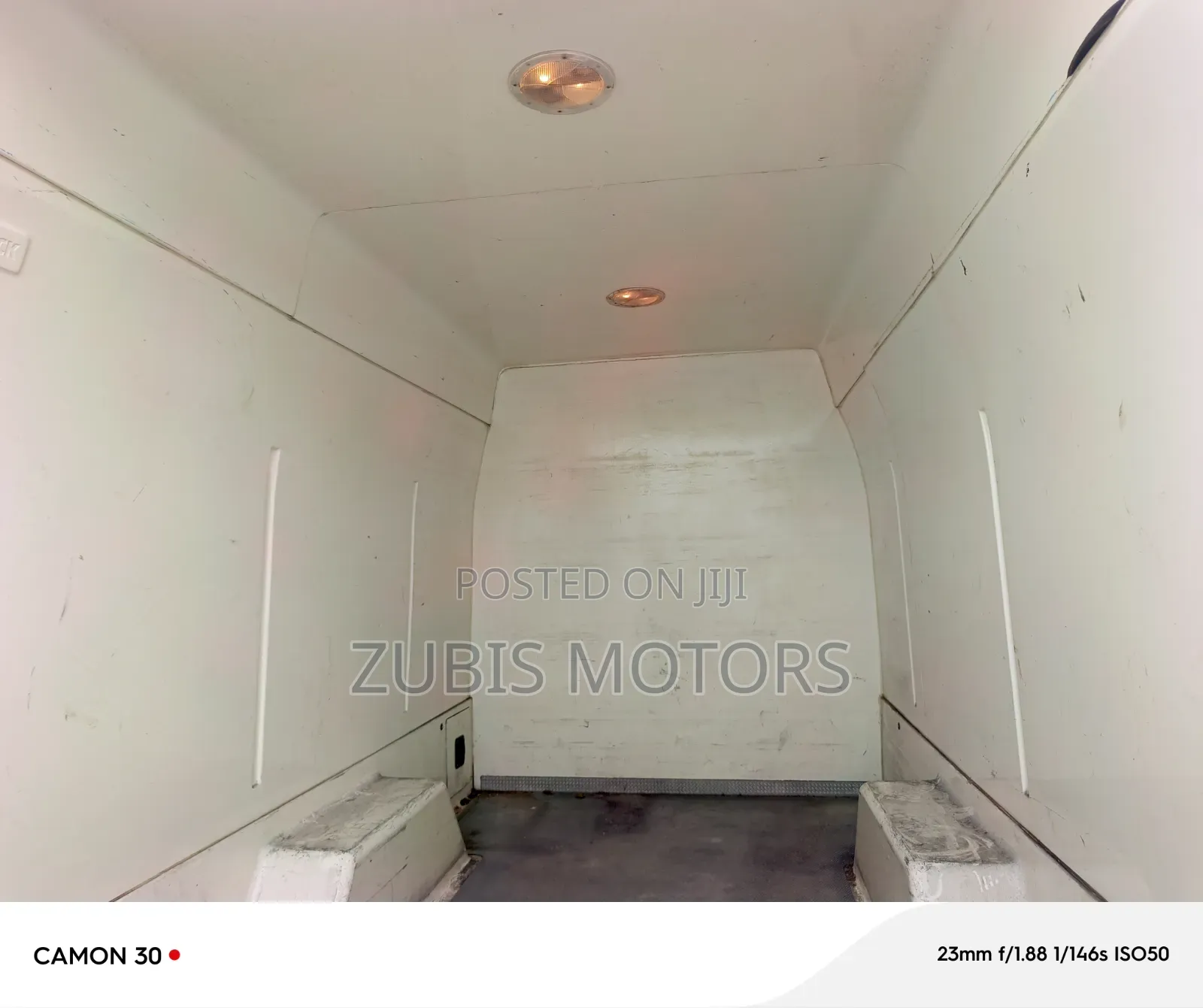 Volkswagen LT 2000 White