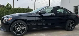 Mercedes-Benz C300 2016 Black