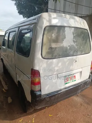 Suzuki Every 2022 White