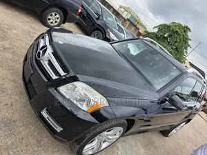 Mercedes-Benz GLK-Class 2010 Black