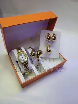 Wristwatch/Jewelry