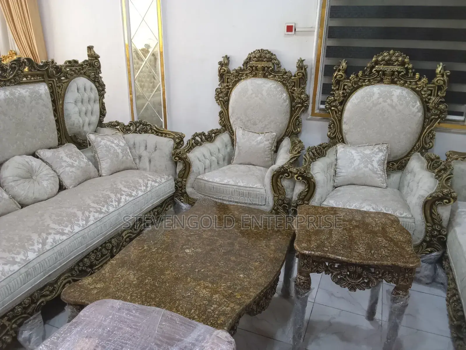 Grand Royal Sofa Set With Centre & Side Tables – Classic Luxury