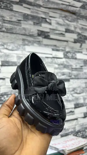 Bow Tie Ladies Shoe