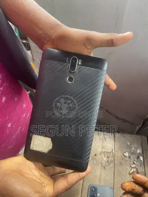 Karbonn A34 4 GB Black