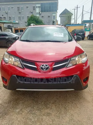 Toyota RAV4 2015 Red