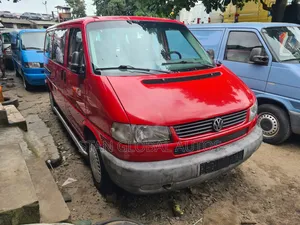 Volkswagen Transporter 2005 Red