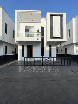 4bdrm Duplex in Idado for sale