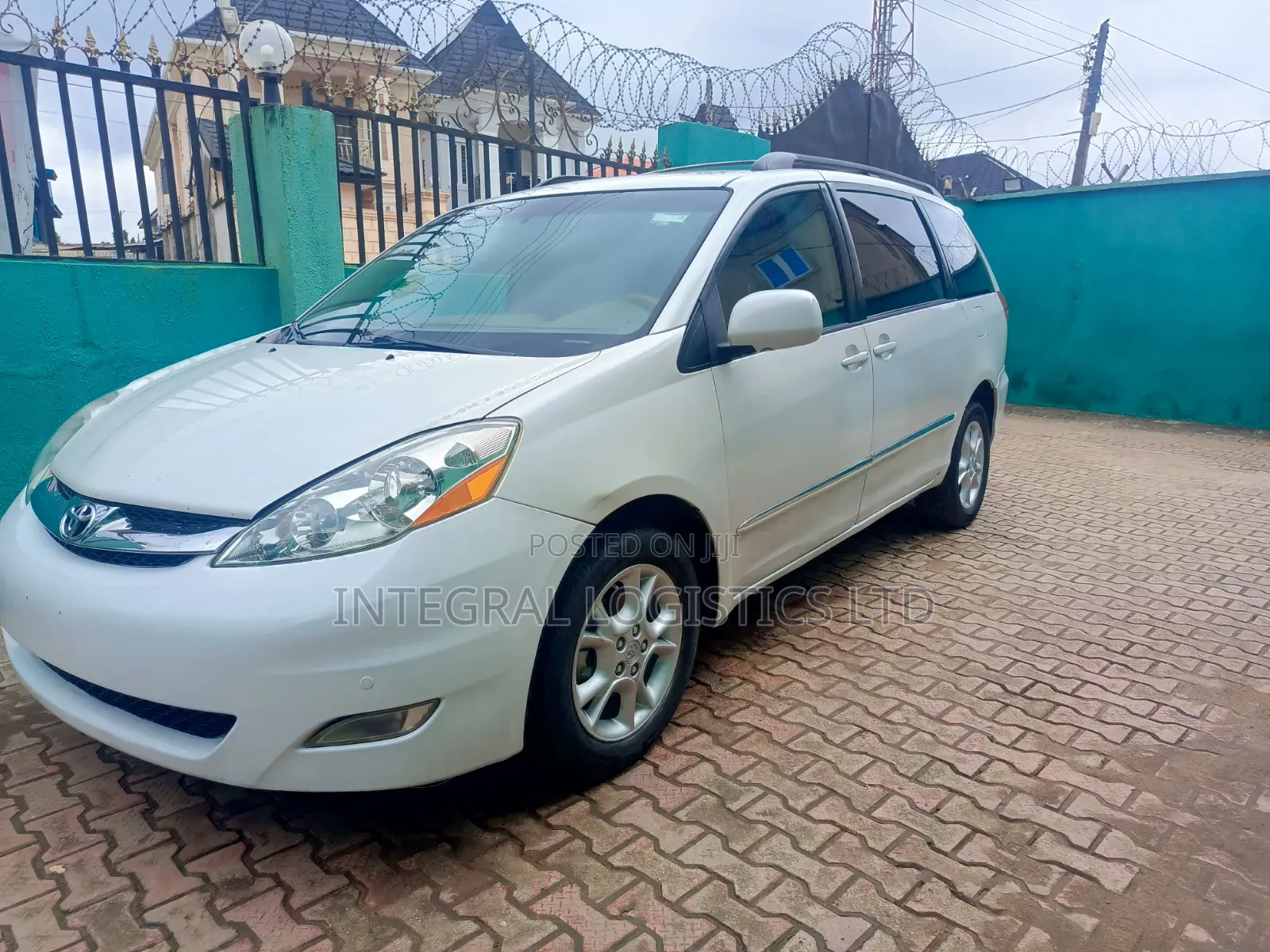 Toyota Sienna 2007 White