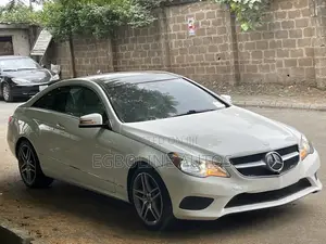 Mercedes-Benz E350 Base 4Matic Coupe AWD (3.5L 6cyl 7A) 2014 White