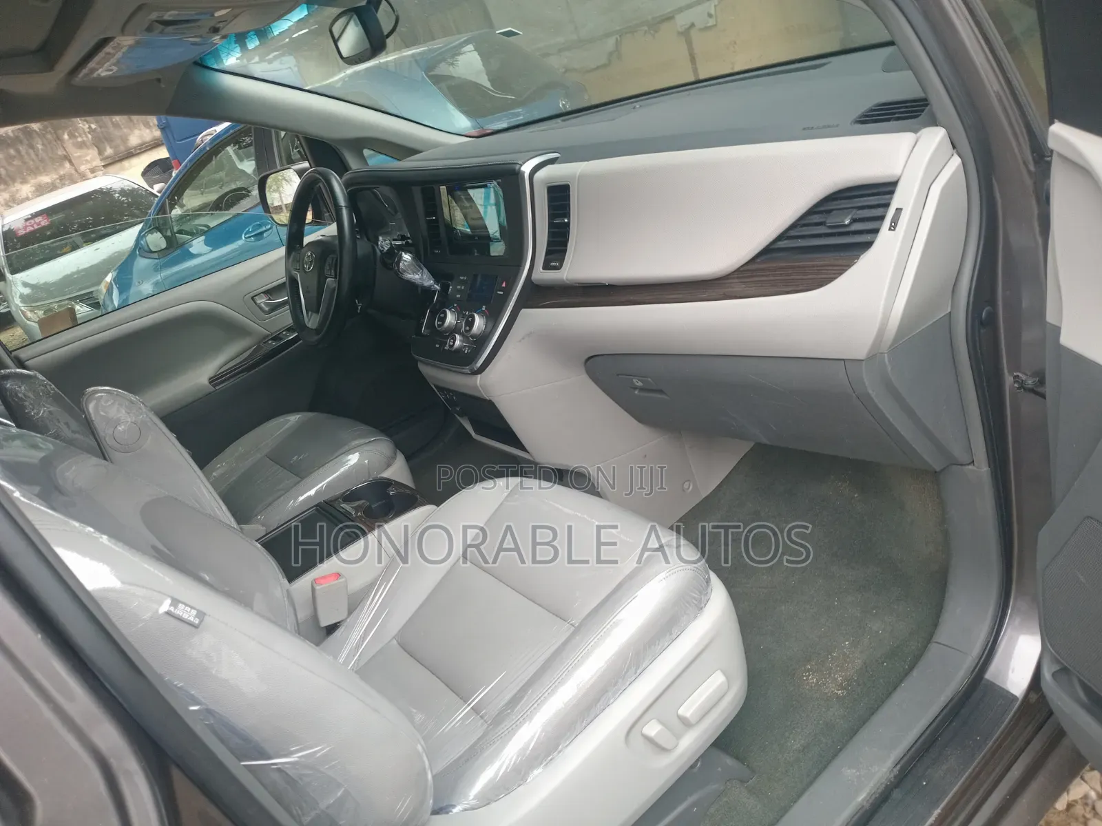 Toyota Sienna 2016 Gray