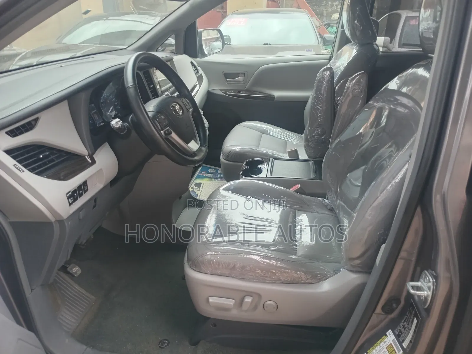 Toyota Sienna 2016 Gray