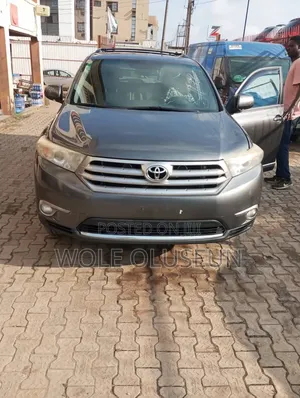 Toyota Highlander 2012 Gray
