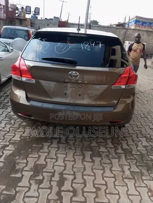 Toyota Venza Limited 2011 Burgundy