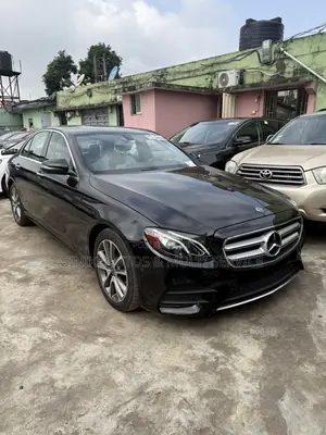 Mercedes-Benz E400 2018 Black