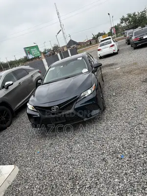 Toyota Camry 2019