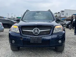 Mercedes-Benz GLK-Class 2010 Blue