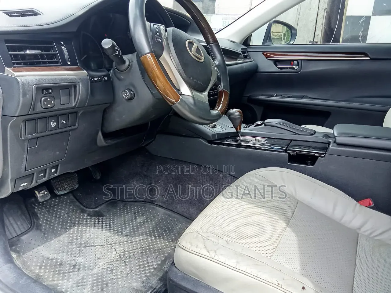 Lexus ES 2014 White