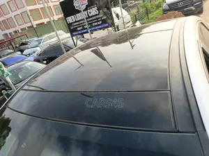 Hyundai Genesis 2018 White