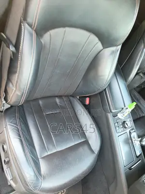 Hyundai Genesis 2018 White