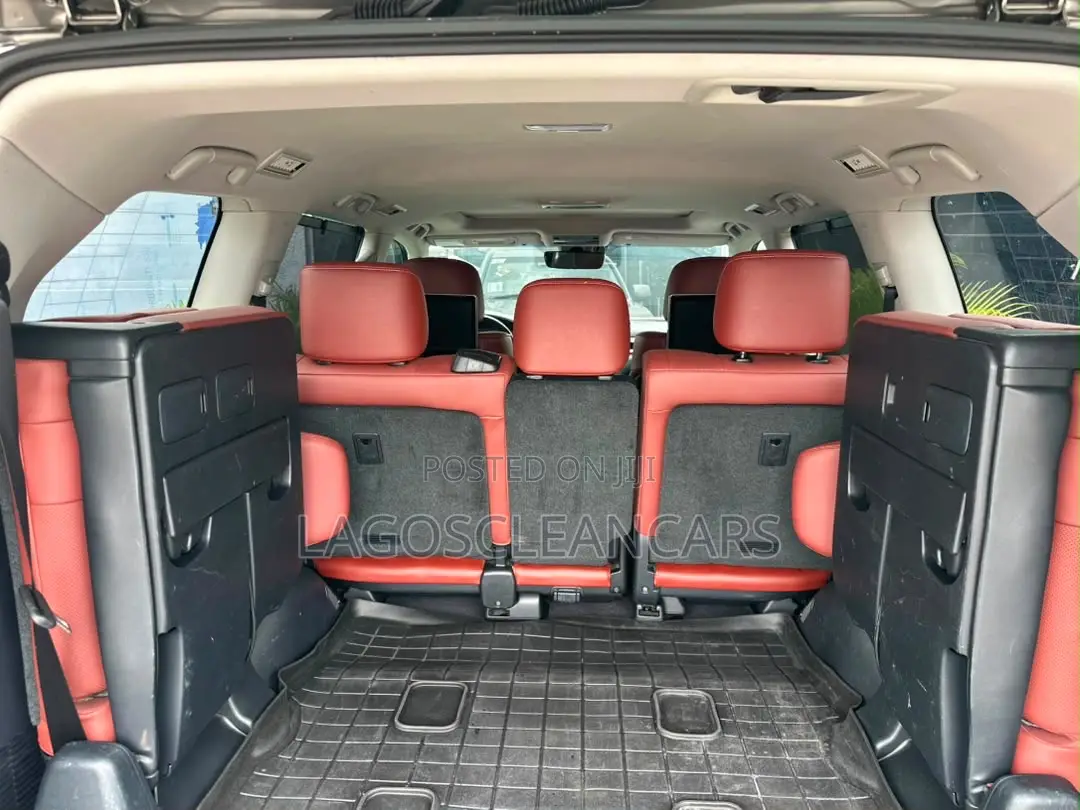 Lexus LX 570 (5 seats) AWD 2017 Silver