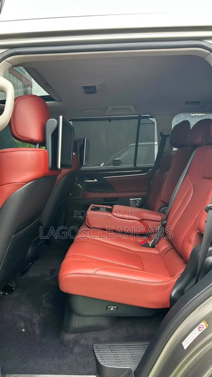 Lexus LX 570 (5 seats) AWD 2017 Silver
