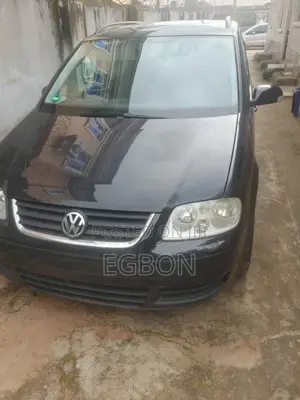 Volkswagen Touran 1.6 2007 Black