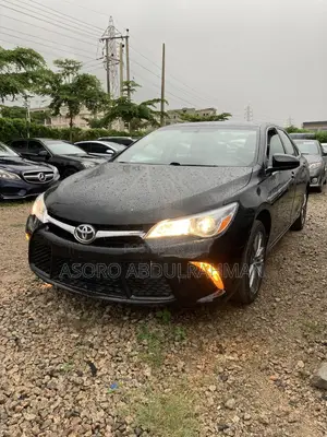 Toyota Camry 2016 Black