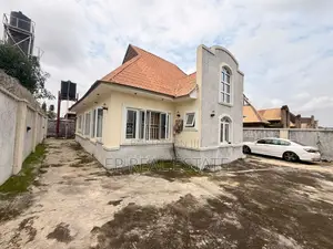 2bdrm Bungalow in Galadimawa for sale